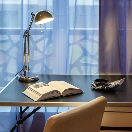 アパート Beautiful 1-bedroom By The Sea With Balcony